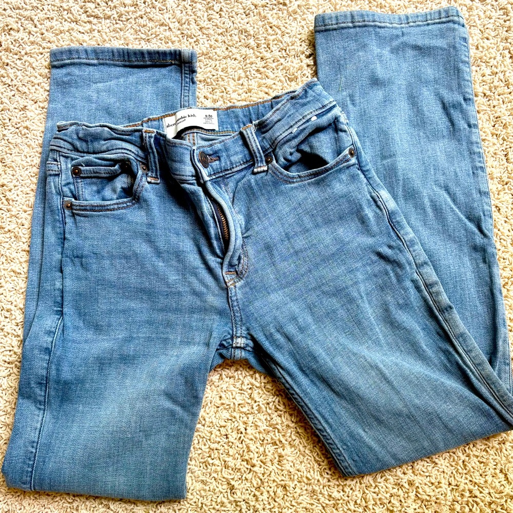 Abercrombie Kids 9/10 Long Straight Jeans EUC